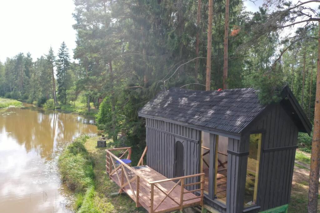 Dragon House In The Tree! Jacuzzi, Sauna ,cinema,heated Holiday home *